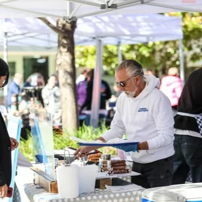 ......................
Hello Lovely Canberra Peeps,
We are slinging at our usual fine haunts this weekend.
Saturday:
Capital Region Farmers Market, Canberra at Exhibition Park in Canberra 7am to 11:30am.
@crfarmersmarket 
Sunday:
Old Bus Depot Markets in Kingston 9:30am to 2:30pm.
@oldbusdepotmarkets 
Haig Park Village Markets in Braddon 8am to 2pm.
@haigparkvillagemarkets 

Flavours:
Vanilla Bean Crema.
Chocolate and Wild Orange Crema.
Pistachio Ricotta.
Passionfruit Mascarpone.
Lemon Curd Ricotta.
Butter Caramel Ricotta.
Chocolate Coconut Crema.
Rare Beef with wasabi mascarpone.

Hope to see u all this weekend.
Papa and the Team.

#cannoli #glutenfree #cannoligetemhere #vegan #hercanberra #visitnsw #EventsACT #canberra #canberraeats #canberralife #canberralocals #cbr #eatlocal #eatcanberra #canberrasmallbusiness #visitcanberra #wearecbr #foodporn #canberrabusiness #cbreats #haigparkvillagemarkets
#oldbusdepotmarkets
#crfarmersmarket
#capitalregionfarmersmarket
#thelittleburleymarket
Photo Credits: @canberra_airport